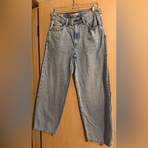 Baggy Dad Levi’s Premium Sz 27 jeans.